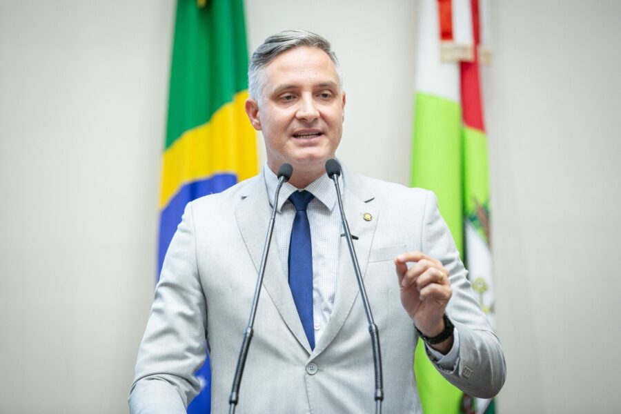 Deputado Matheus Cadorin