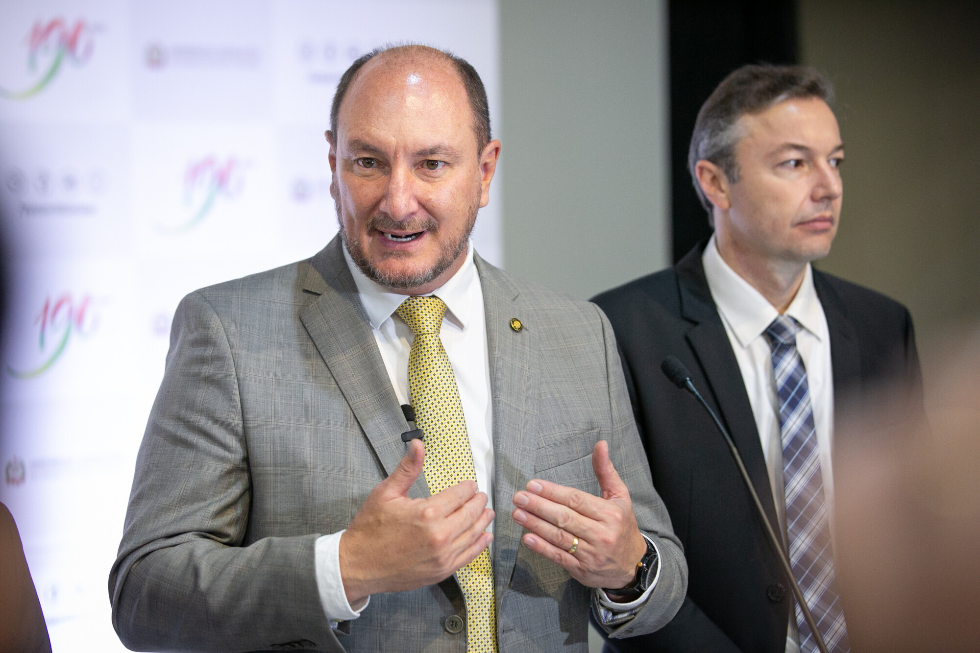 - Deputado Mauro de Nadal (MDB) 	
 - Deputado Napoleão Bernardes (PSD)