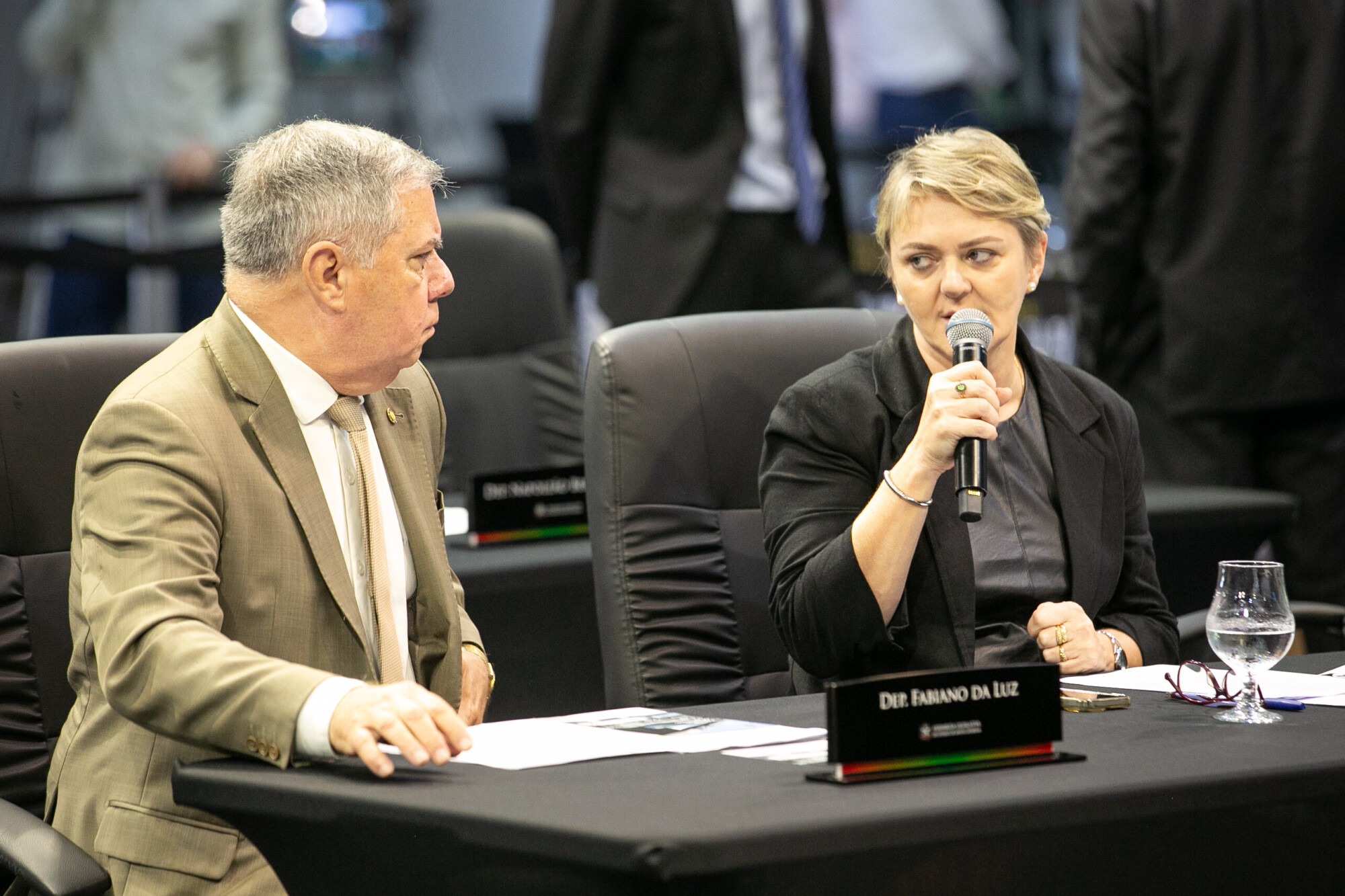 - Deputado Mário Motta (PSD)
 - Deputada Luciane Carminatti (PT)
