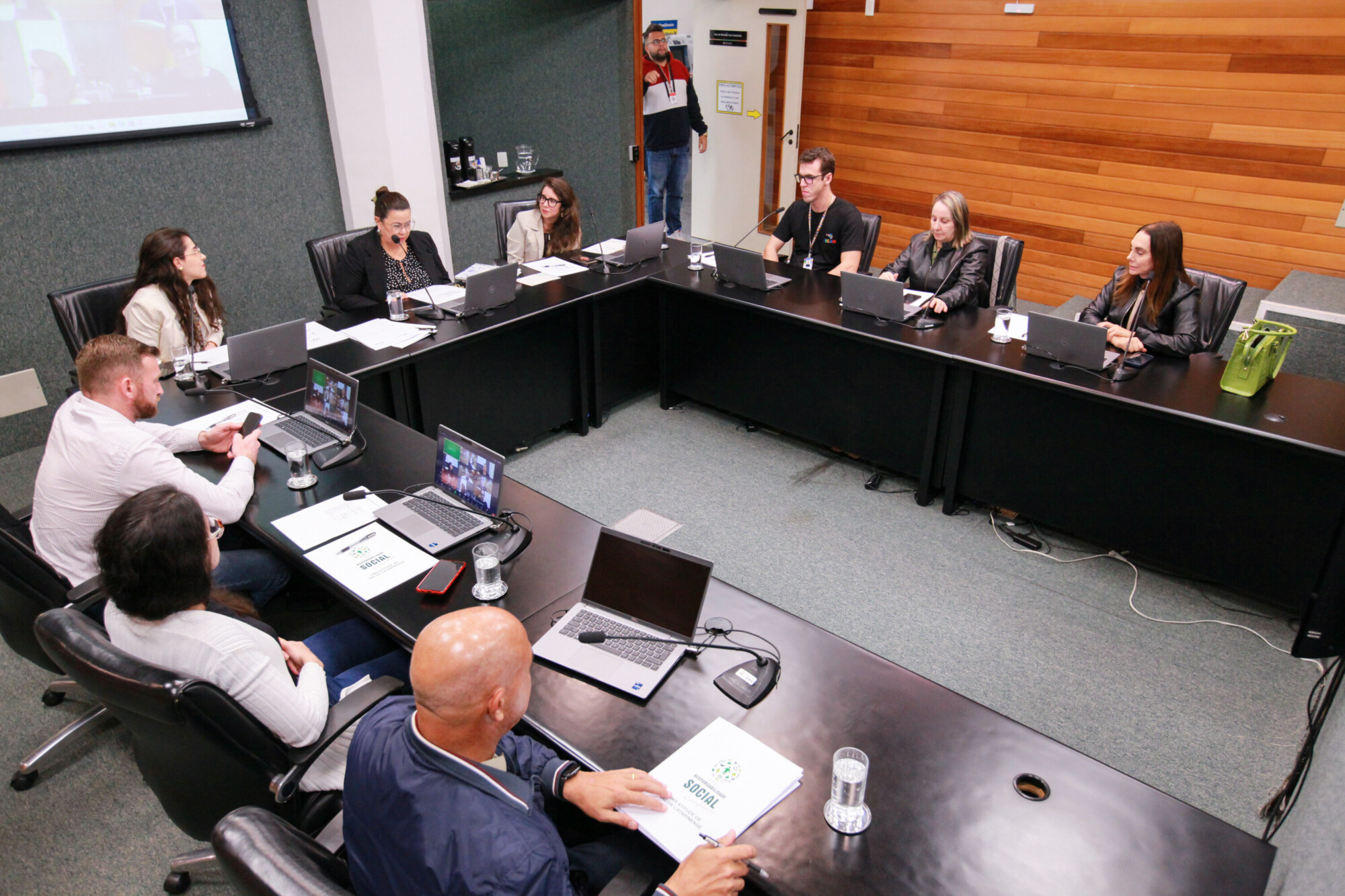 Reunião da Comissão Mista de Certificação da Responsabilidade Social