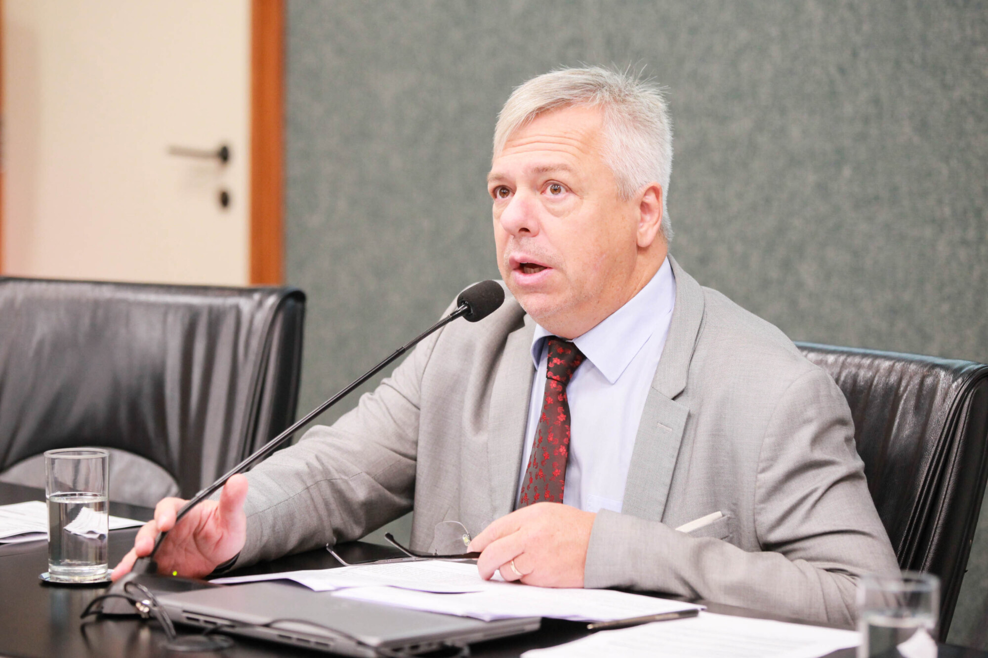 - Deputado Fabiano da Luz (PT)