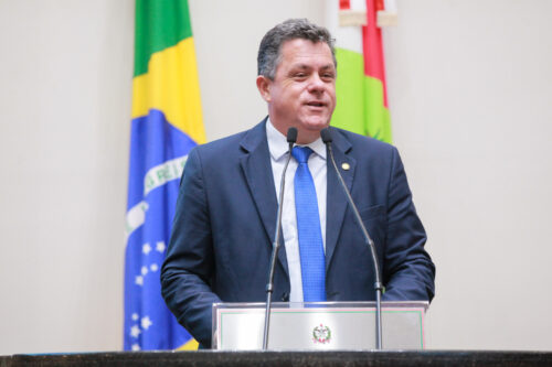 Projeto que regulamenta instalação de recifes artificiais como apoio ao turismo ecológico já é lei