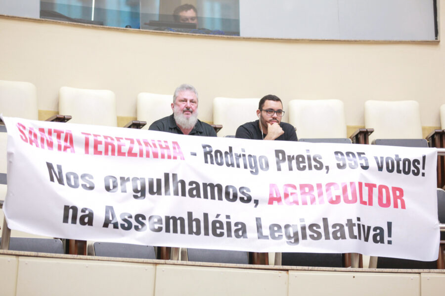 Rodrigo Preis assume vaga por 30 dias no lugar do deputado Padre Pedro Baldissera (esquerda), que se licenciou neste período.
