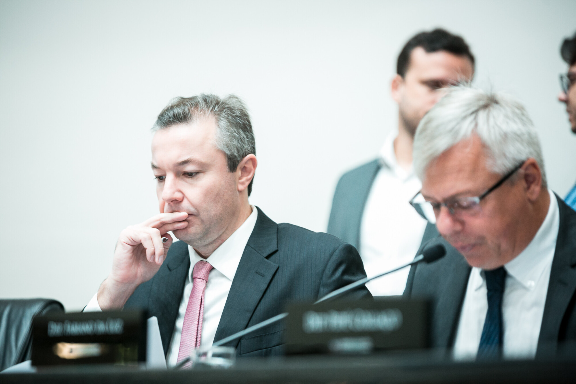 - Deputado Napoleão Bernardes (PSD)
 - Deputado Fabiano da Luz (PT)
