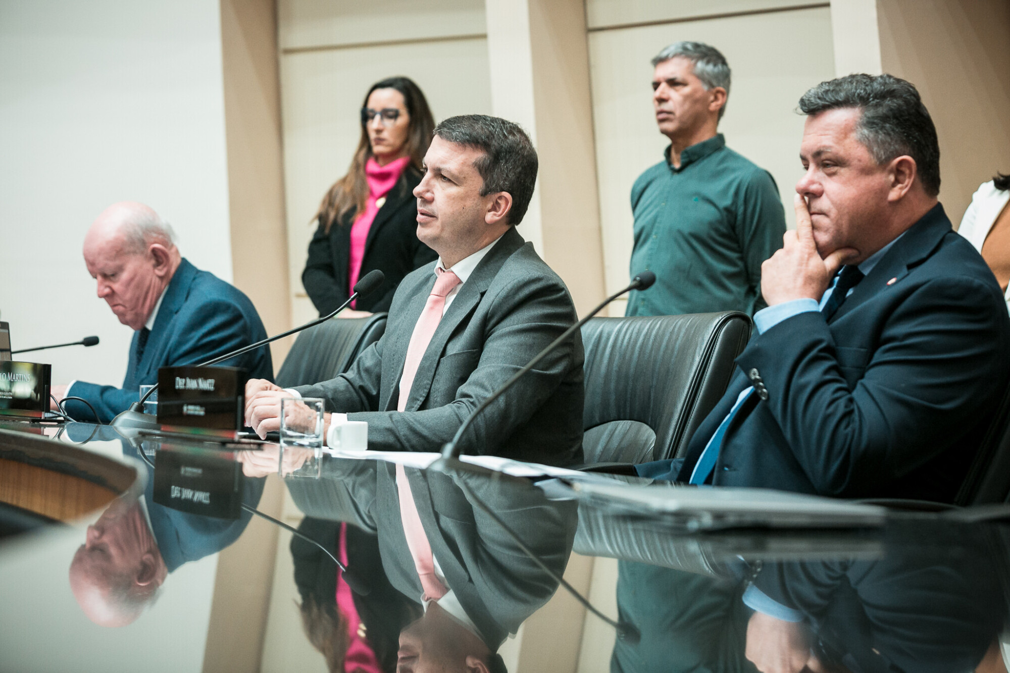 Comissão Conjunta – CCJ – Finanças e Tributação – Trabalho, Administração e Serviço Público
