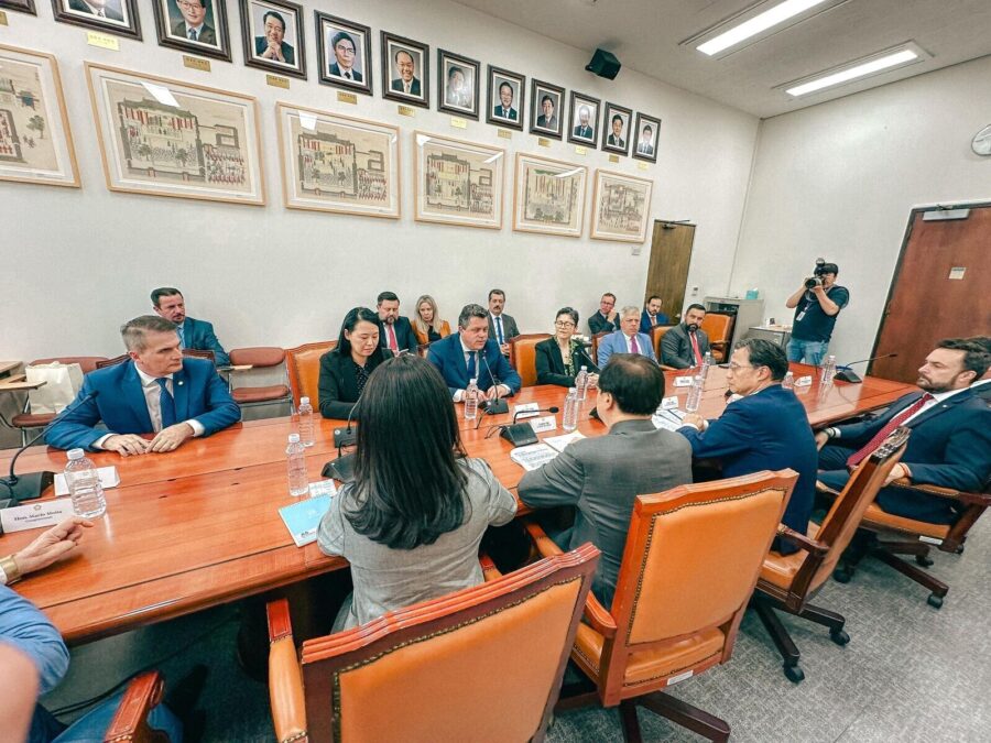 Deputado Ivan Naatz coordenou reunião com representantes da Assembleia Nacional da República da Coréia FOTO:Divulgação