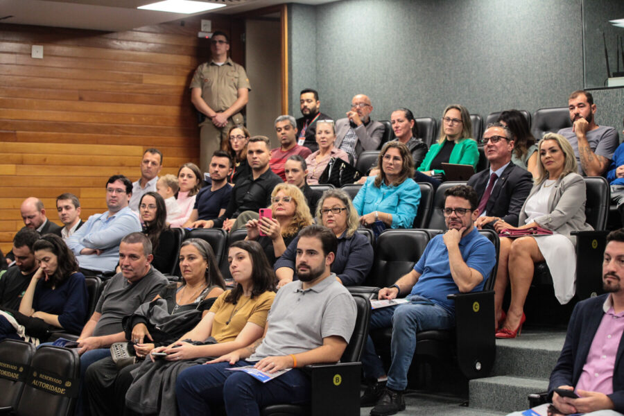 Novo Plano Nacional de Educação é debatido em audiência pública da Alesc