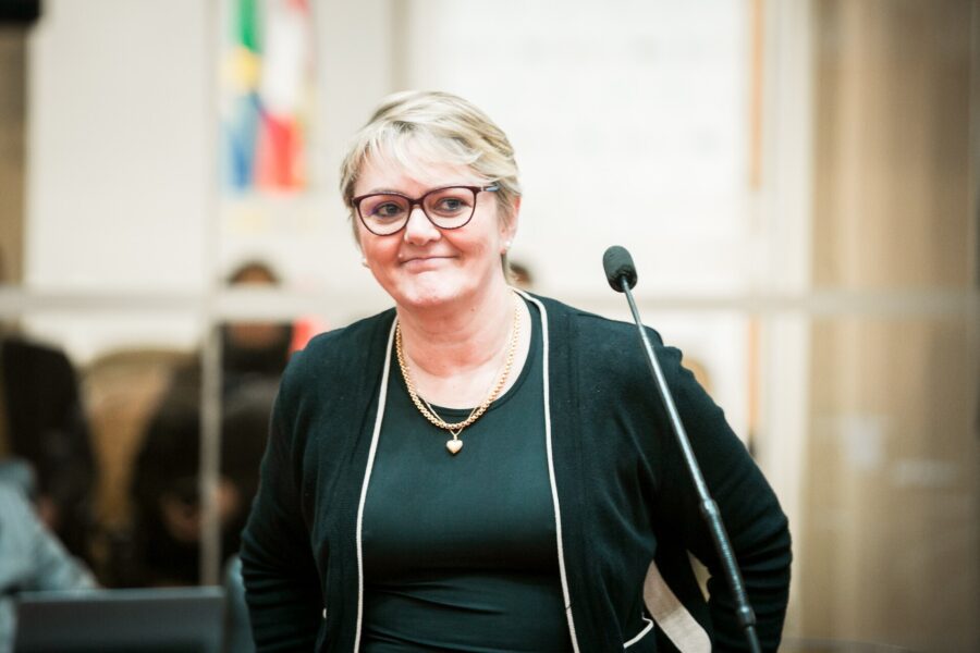 Deputada Luciane Carminatti