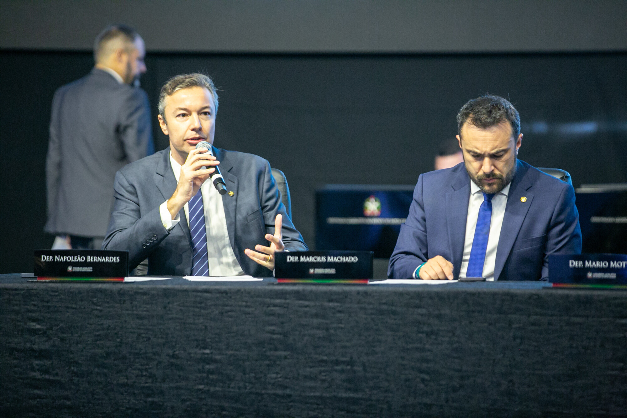 - Deputado Napoleão Bernardes (PSD) 	
 - Deputado Marcius Machado (PL)