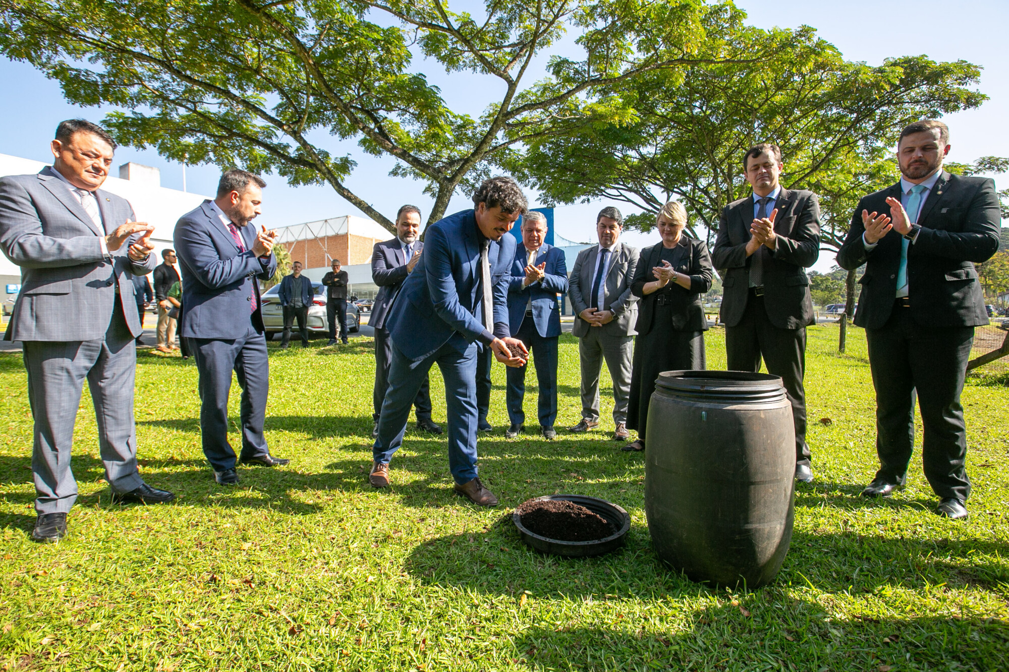 ALESC ITINERANTE – Plantio de mudas