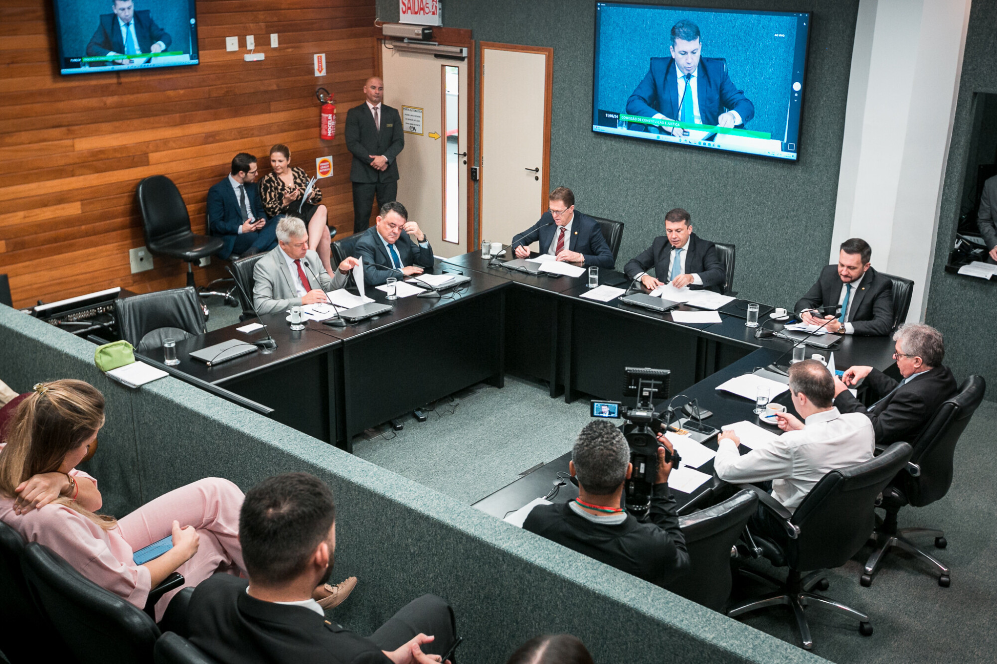 Comissão de Constituição e Justiça