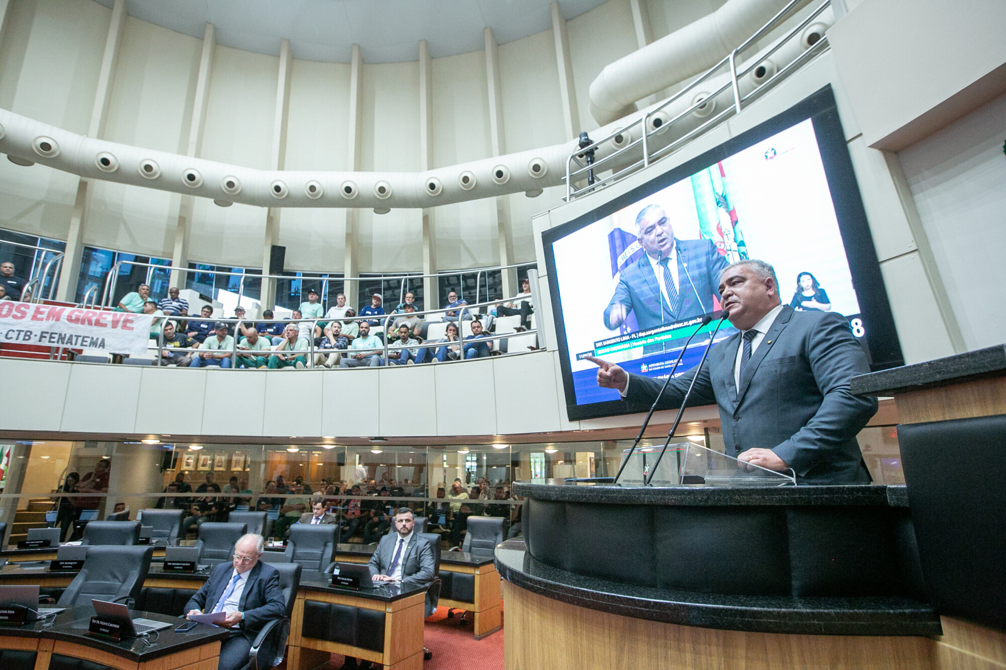 - Deputado Sargento Lima (PL)