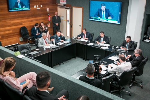 CCJ acata projeto que permite ao governo de SC prestar auxílio ao Paraná e RS
