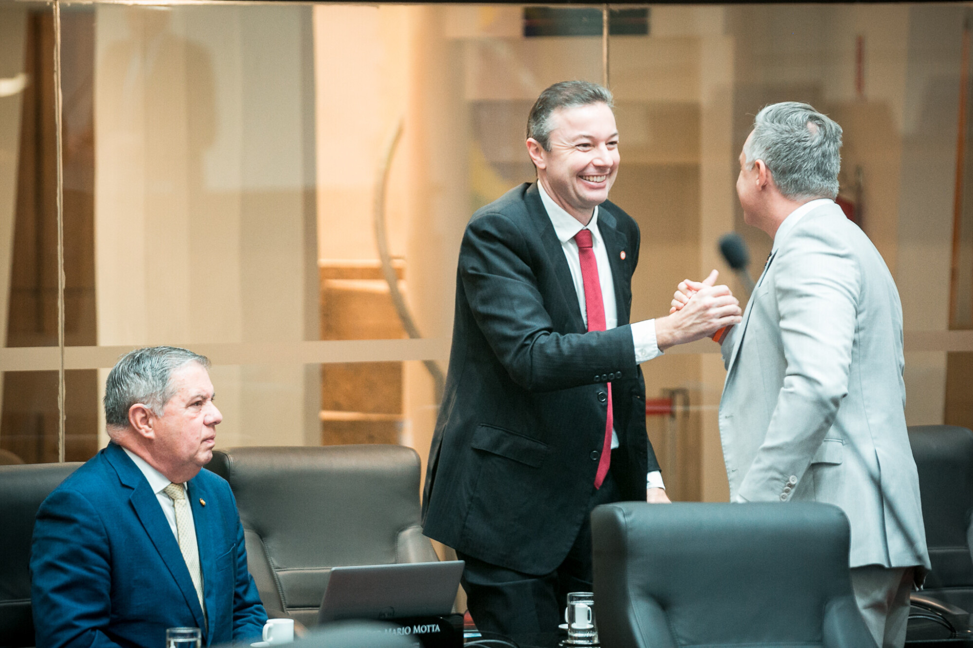 - Deputado Napoleão Bernardes (PSD)
