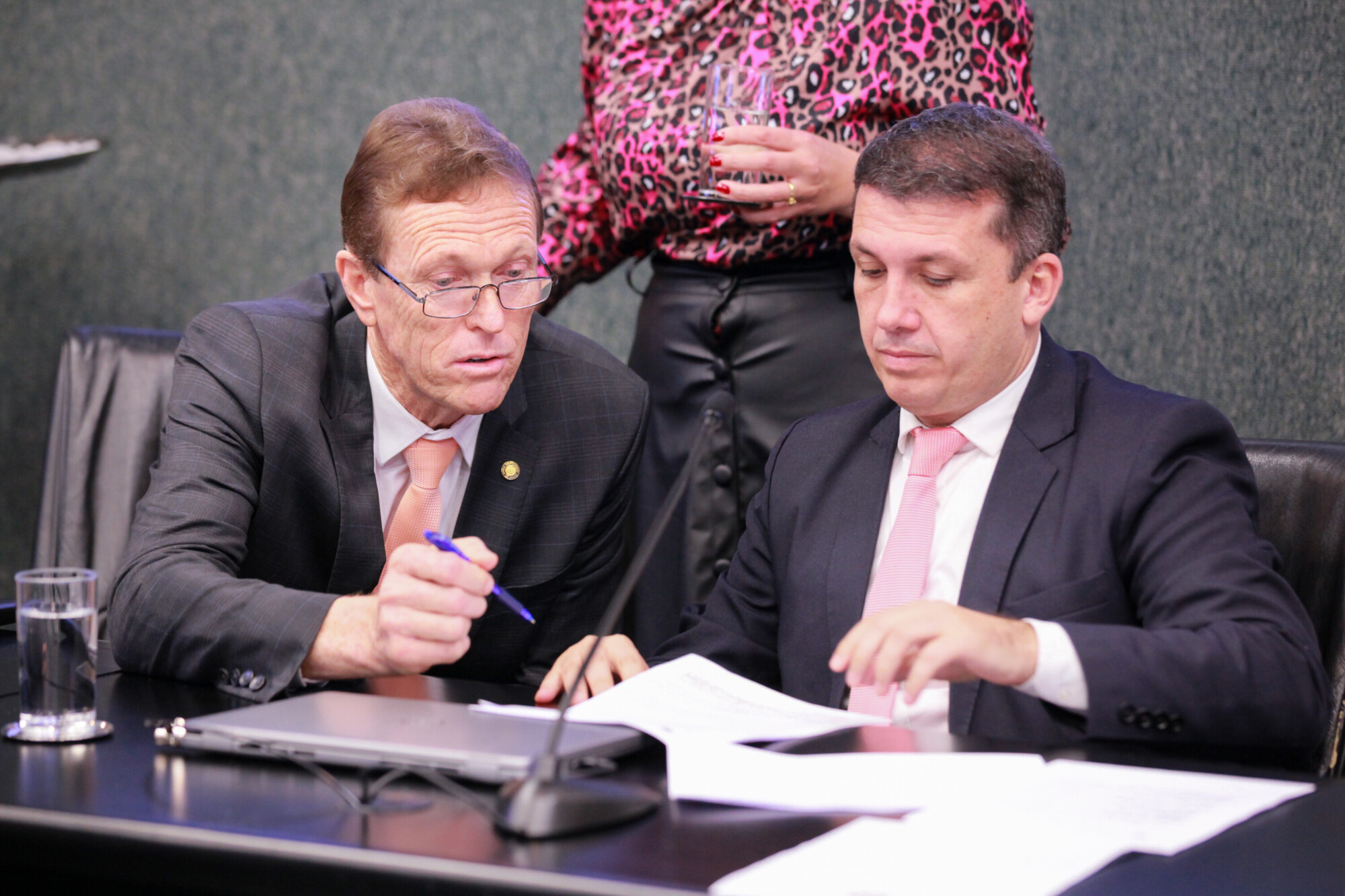 - Deputado Volnei Weber (MDB)
- Deputado Camilo Martins (Podemos)
