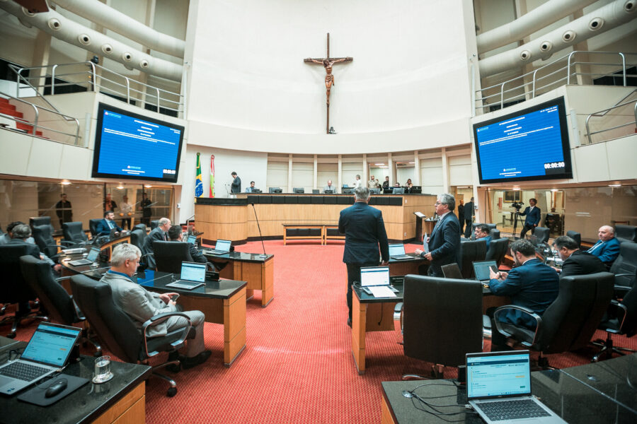 Plenário da Alesc, na sessão da tarde desta quarta-feira (19)