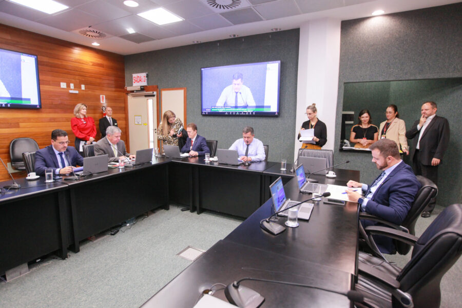 A Comissão de Trabalho é presidida pelo deputado Ivan Naatz.