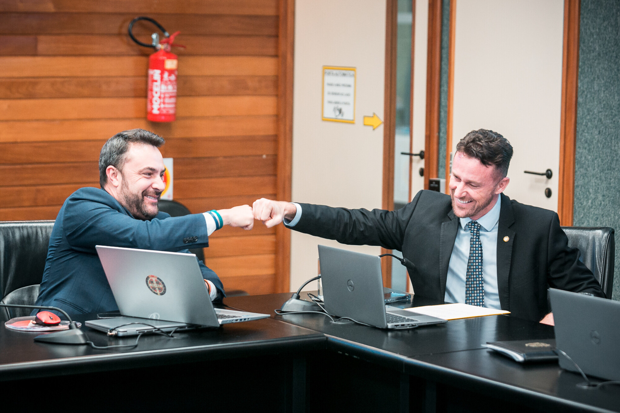 - Deputado Marcius Machado (PL) - Deputado Fernando Krelling (MDB)
