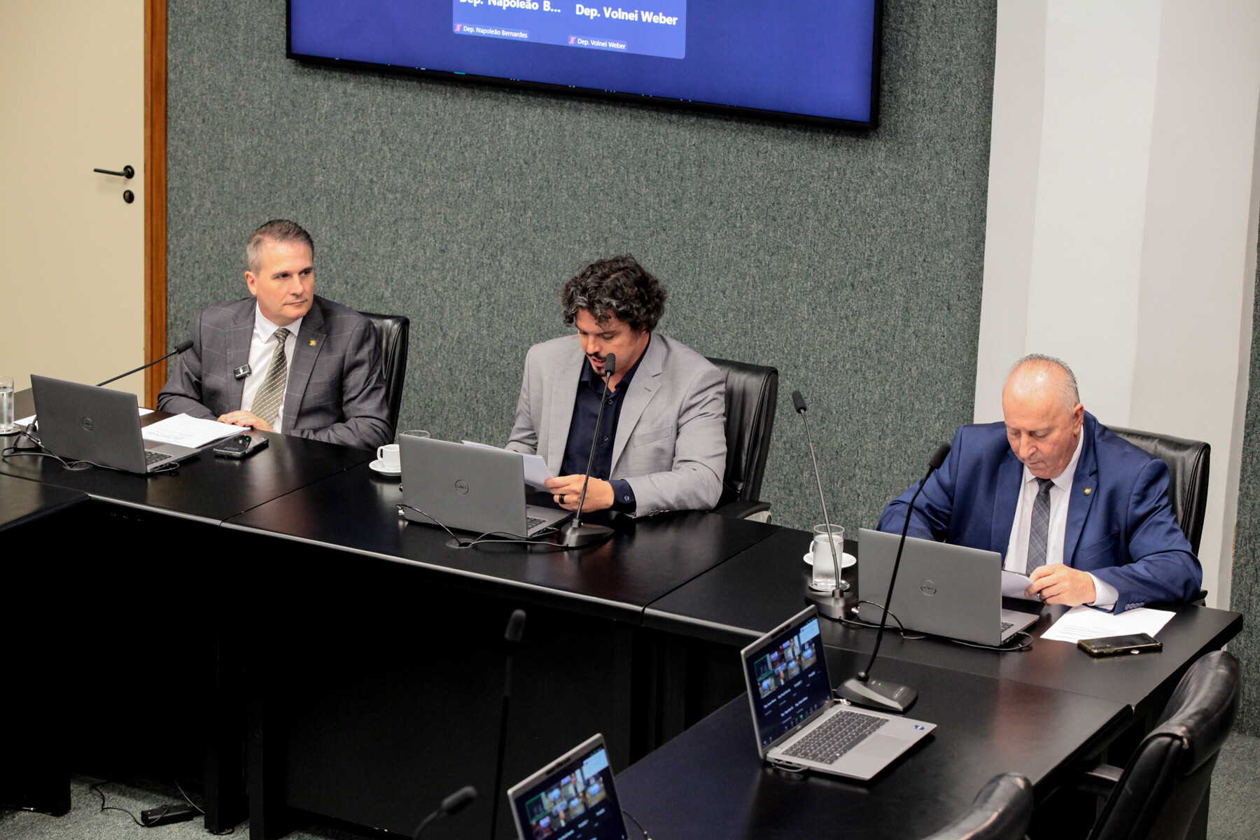 - Deputado Altair Silva (PP) 	
- Deputado Marquito (PSOL)
 - Deputado Oscar Gutz (PL)