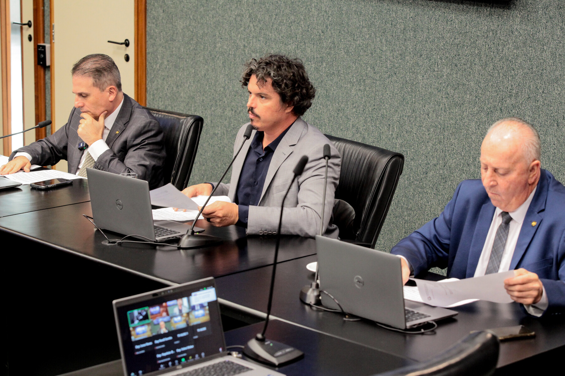 - Deputado Altair Silva (PP) 	
- Deputado Marquito (PSOL)
 - Deputado Oscar Gutz (PL)