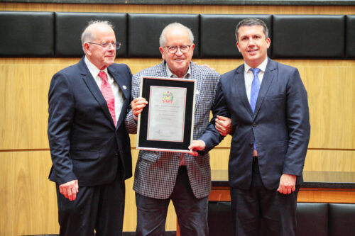 Indústria de Biguaçu completa 50 anos e recebe homenagem da Assembleia