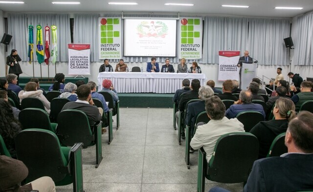 O evento aconteceu no no Instituto Federal  de Educação, Ciência e Tecnologia Catarinense, em Rio do Sul. Foto: Marcos Gasperi / Agência AL.