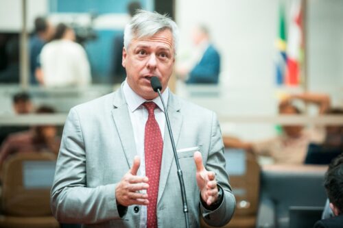 Municípios recebem R$ 5,5 milhões de emendas de Fabiano da Luz