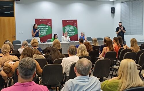 Escola do Legislativo apresenta projetos inovadores em encontro nacional da Abel, em Brasília
