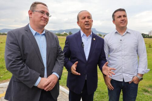 Camilo Martins viabiliza com governo R$100 milhões para construção do hospital regional de Palhoça
