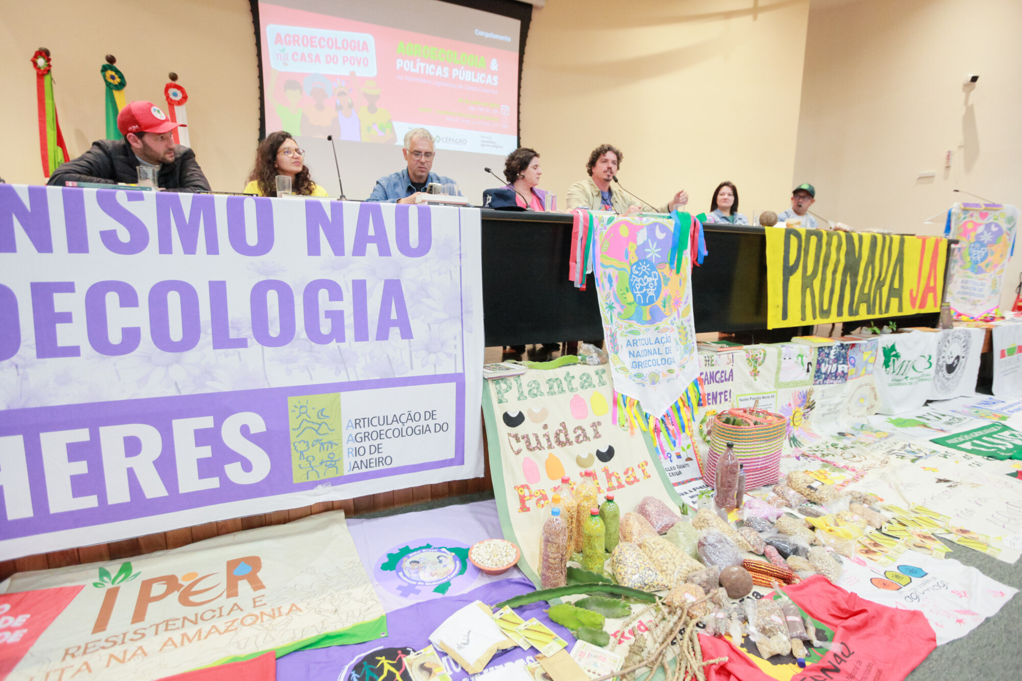 Mesa de Debates sobre Agroecologia na Casa do Povo