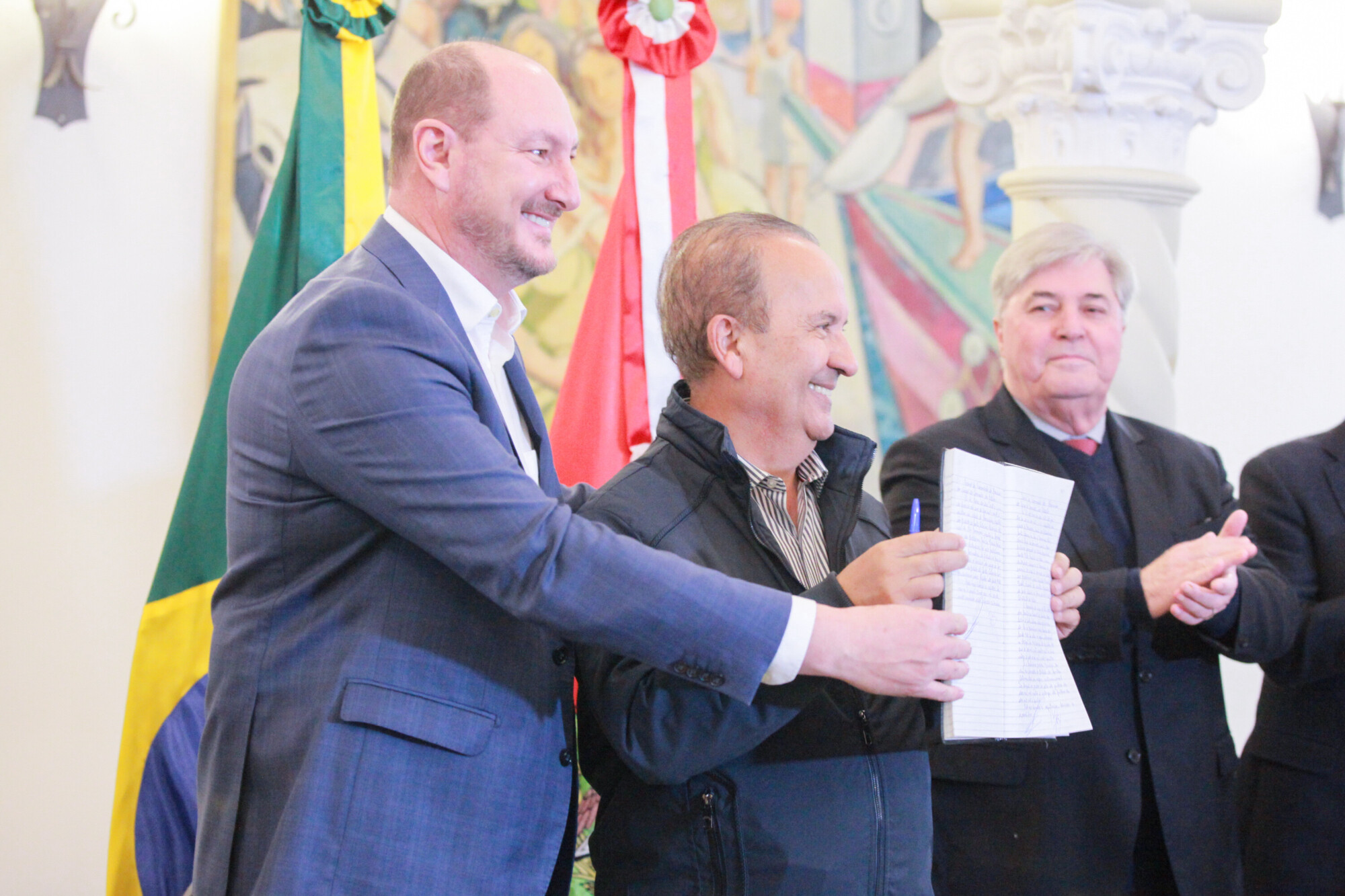 - Deputado Mauro de Nadal (MDB) 	
-Governador Jorginho Mello (PL)