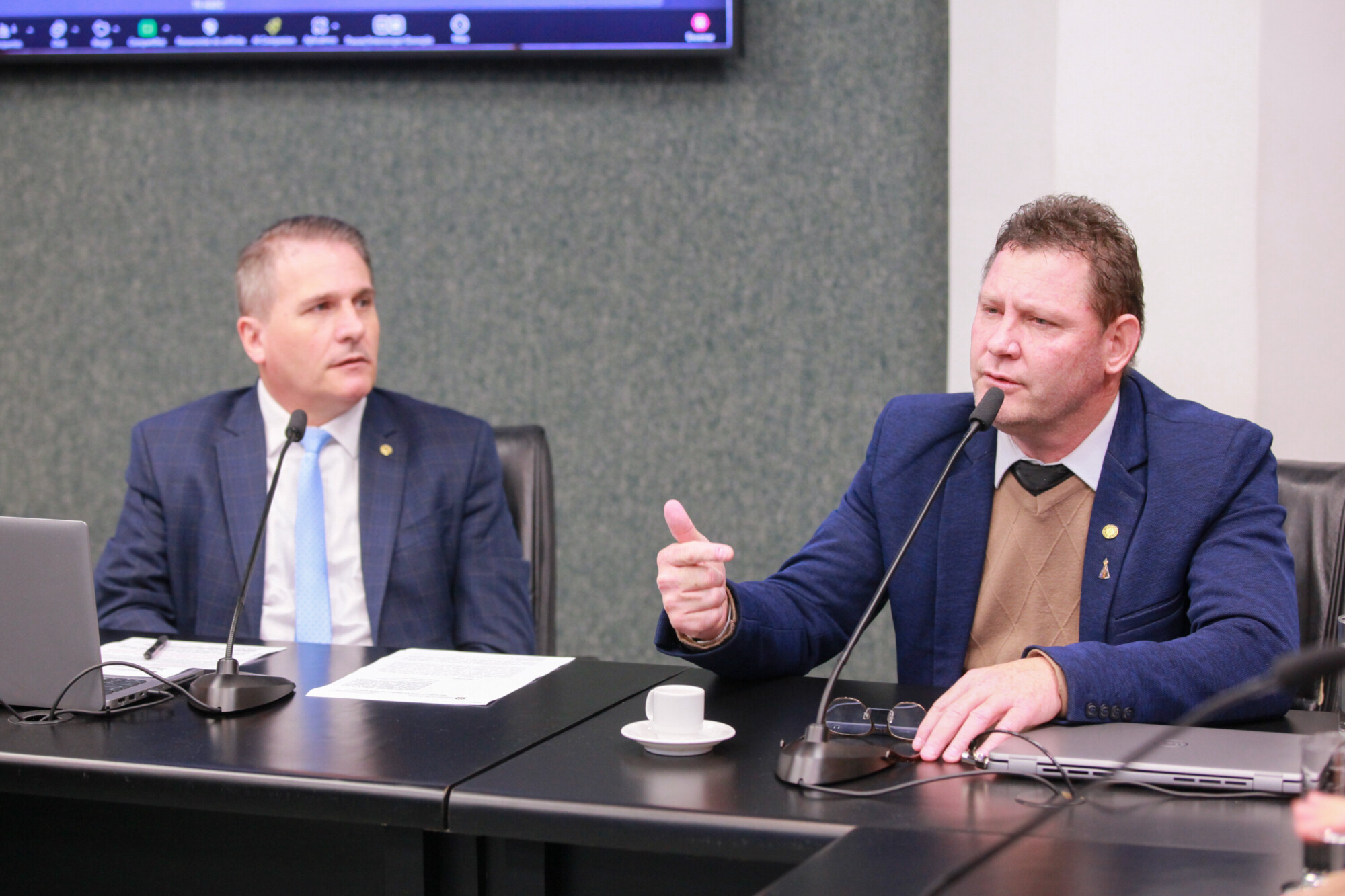 - Deputado Altair Silva (PP) 	
 - Deputado Edilson Massoco (PL)