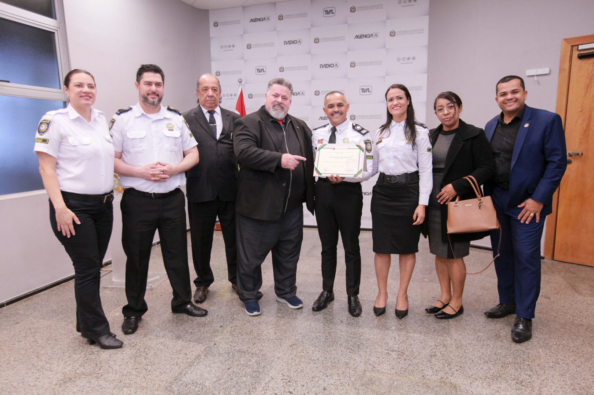 Deputado Sérgio Motta entrega homenagem a Unipas Capelania Internacional