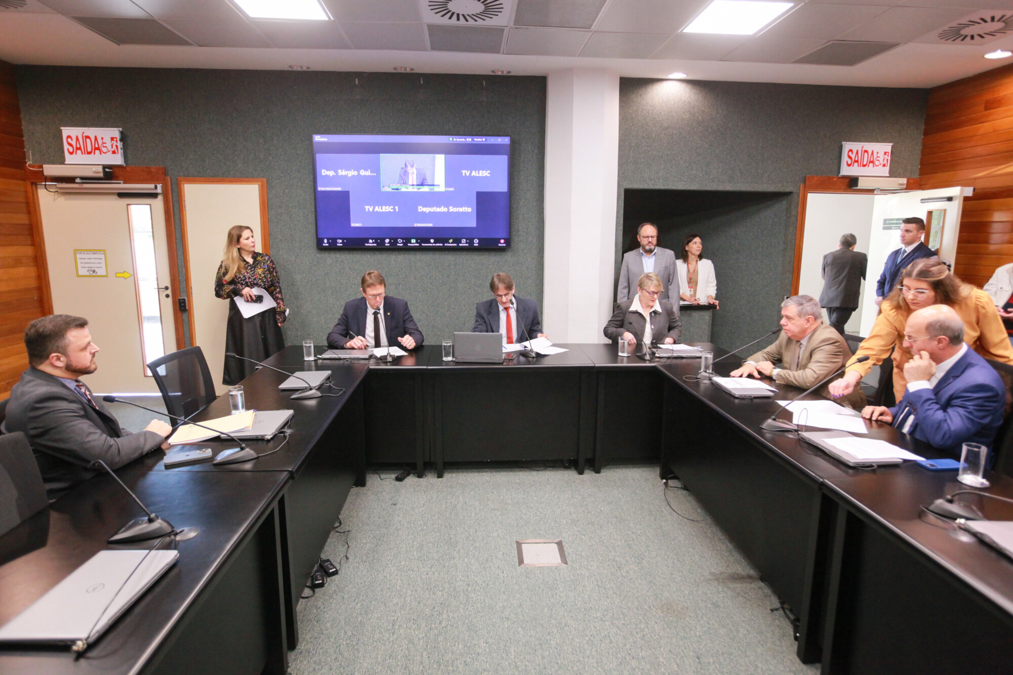 Comissão de Saúde e Comissão de Trabalho, Administração e Serviço Público