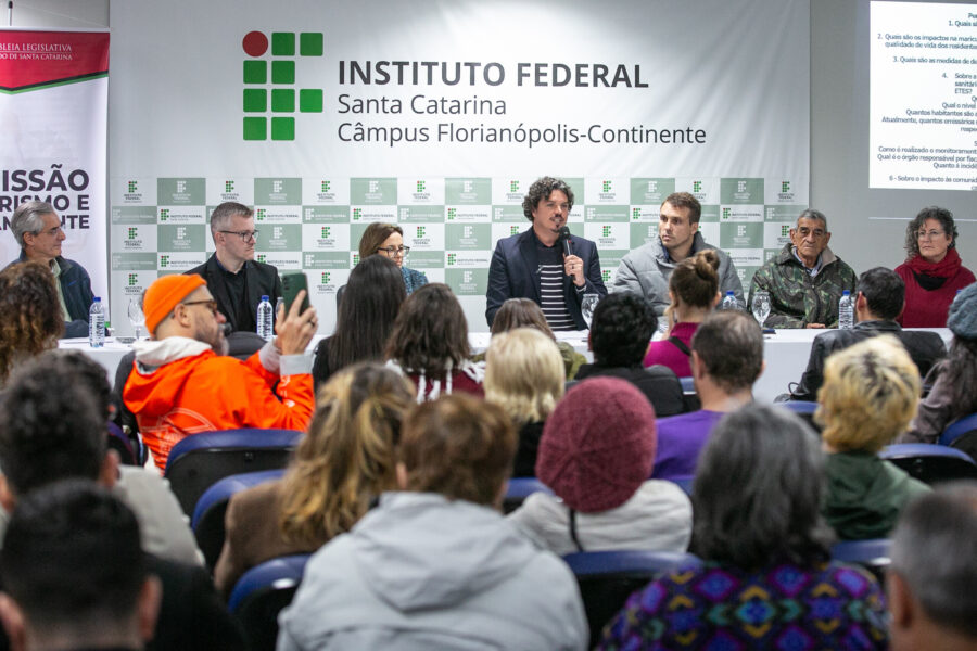O evento aconteceu no auditório do IFSC, campus de Florianópolis.