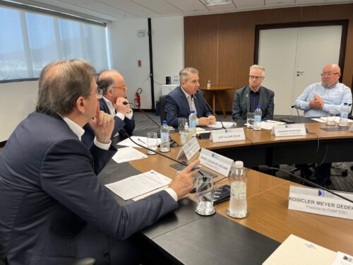 Altair Silva discute trânsito de máquinas agrícolas com o Conselho das Federações Empresariais de SC