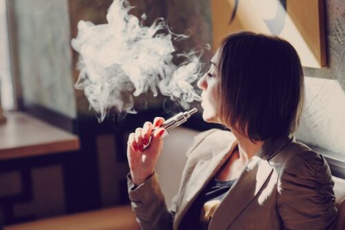 Em debate para coibir uso de drogas, deputado faz alerta sobre uso do cigarro eletrônico