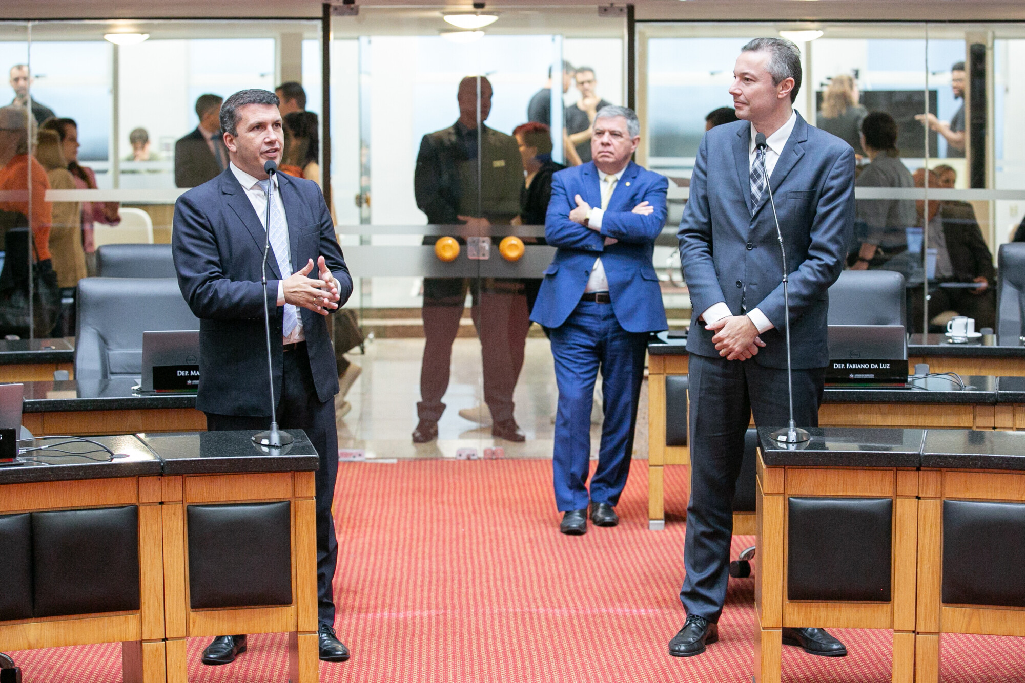 - Deputado Camilo Martins (Podemos) 	
- Deputado Napoleão Bernardes (PSD)