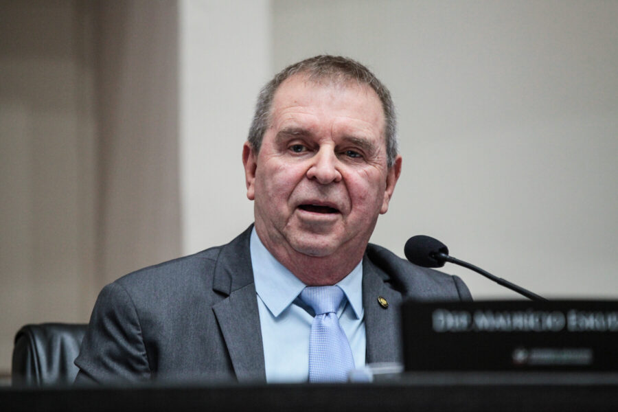 Deputado Maurício Eskudlark.