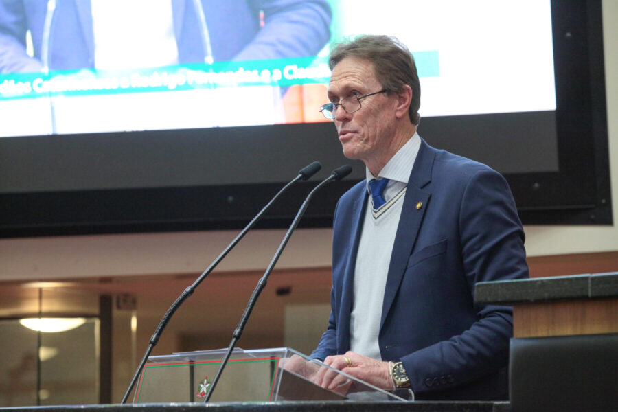 Deputado Volnei Weber.