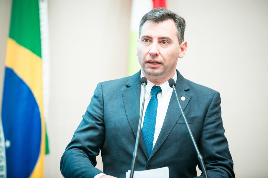 Deputado Silvio Zancanaro (PSD) informa que protocolou PL para instituir em SC, uma Política Estadual de Reabilitação Integral da Pessoa Amputada.