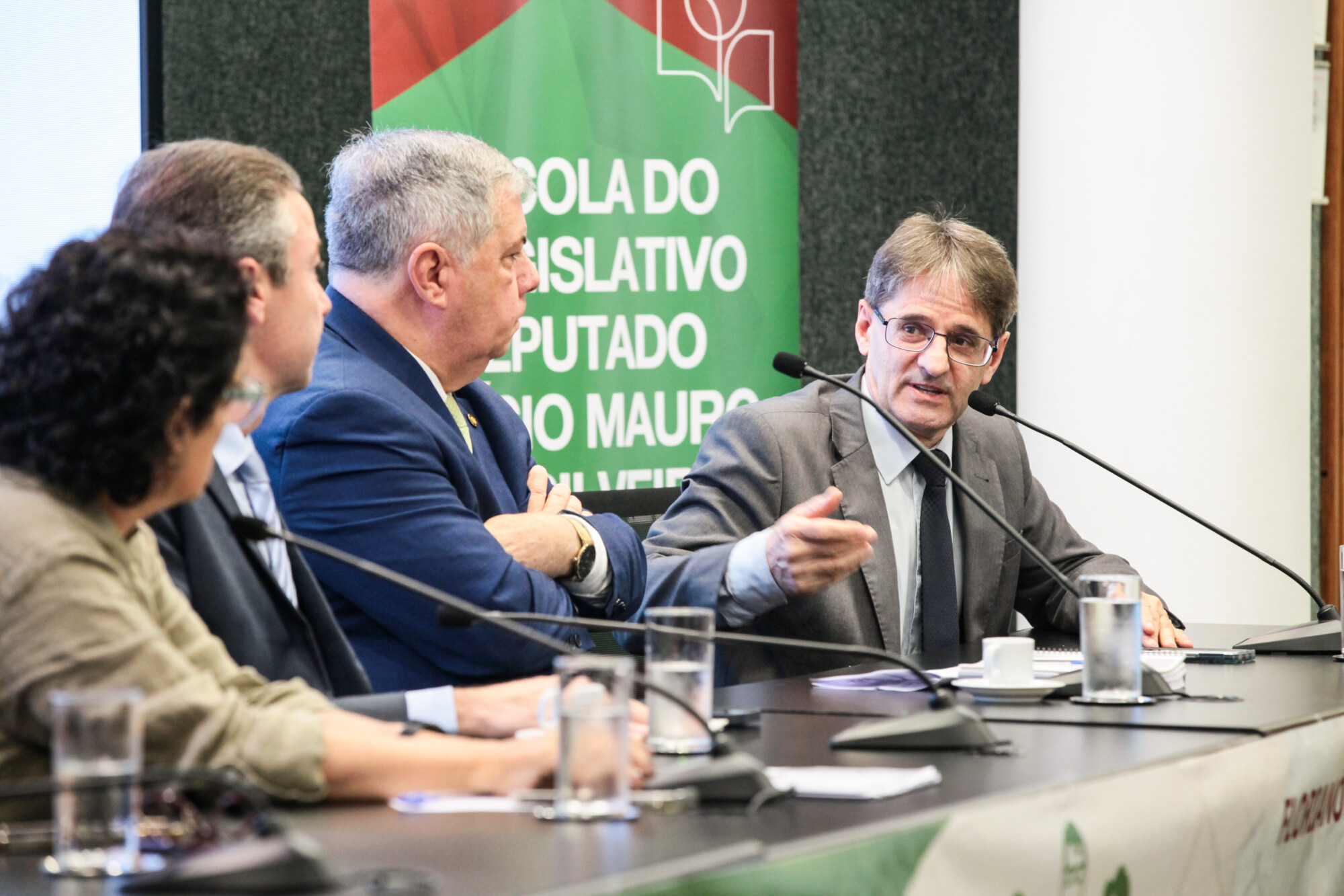 - Deputado Neodi Saretta (PT)
