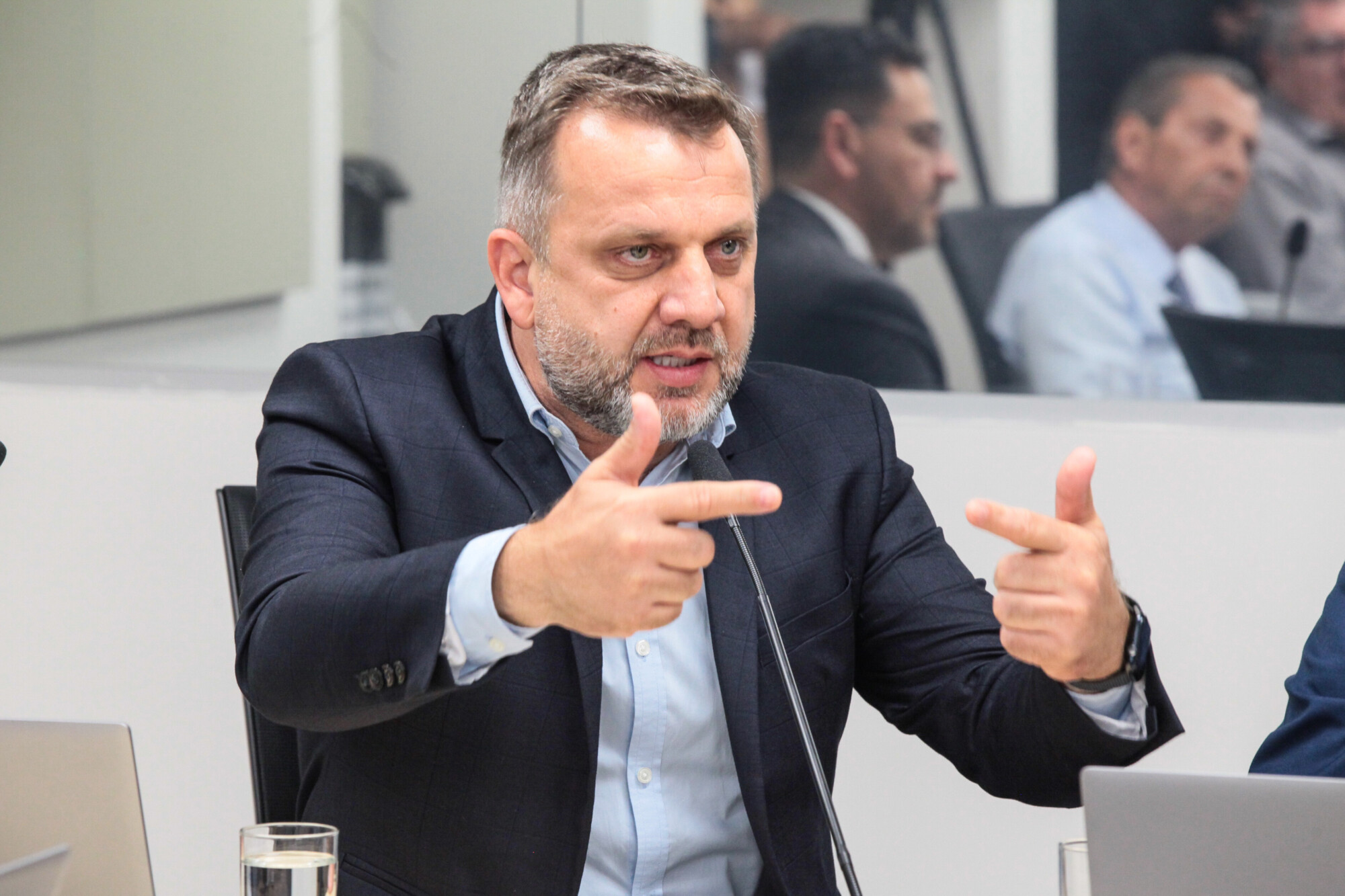 -  Jerry Comper (MDB) -Secretário da infraestrutura