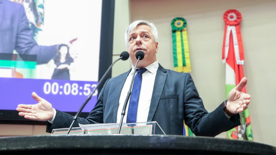 Deputado Fabiano da Luz.