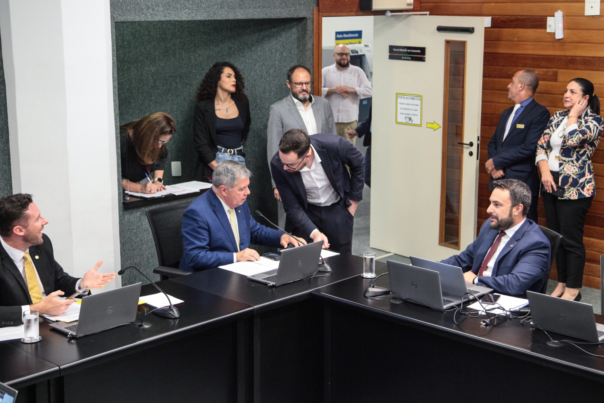 - Deputado Fernando Krelling (MDB) 	 - Deputado Mário Motta (PSD) - Deputado Marcius Machado (PL)