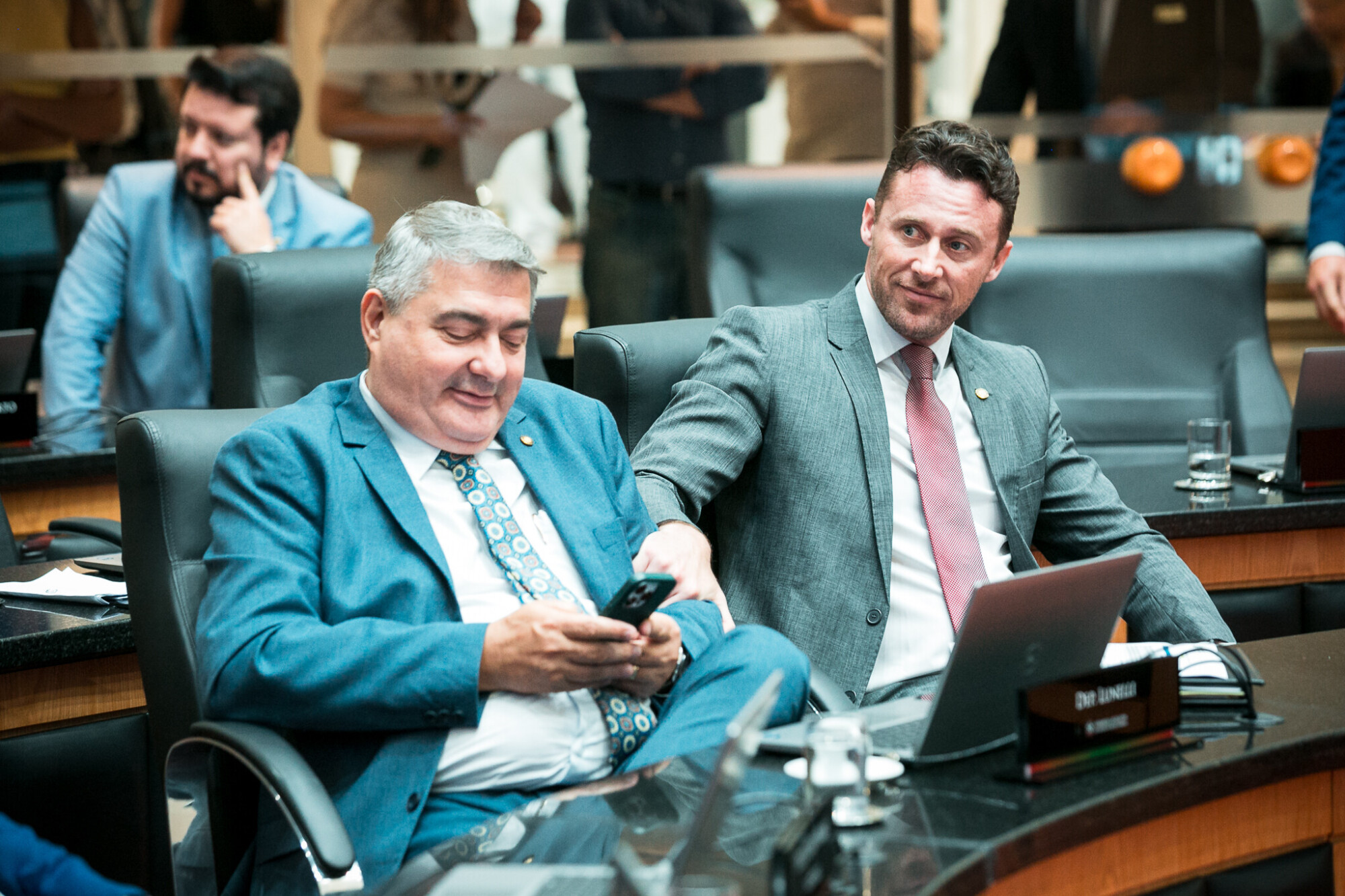 - Deputado Antídio Lunelli (MDB)
 - Deputado Fernando Krelling (MDB)