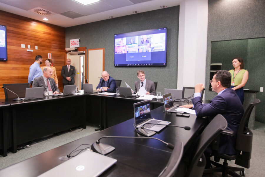 Propostas foram aprovadas pela Comissão de Saúde na manhã desta quarta-feira (16).