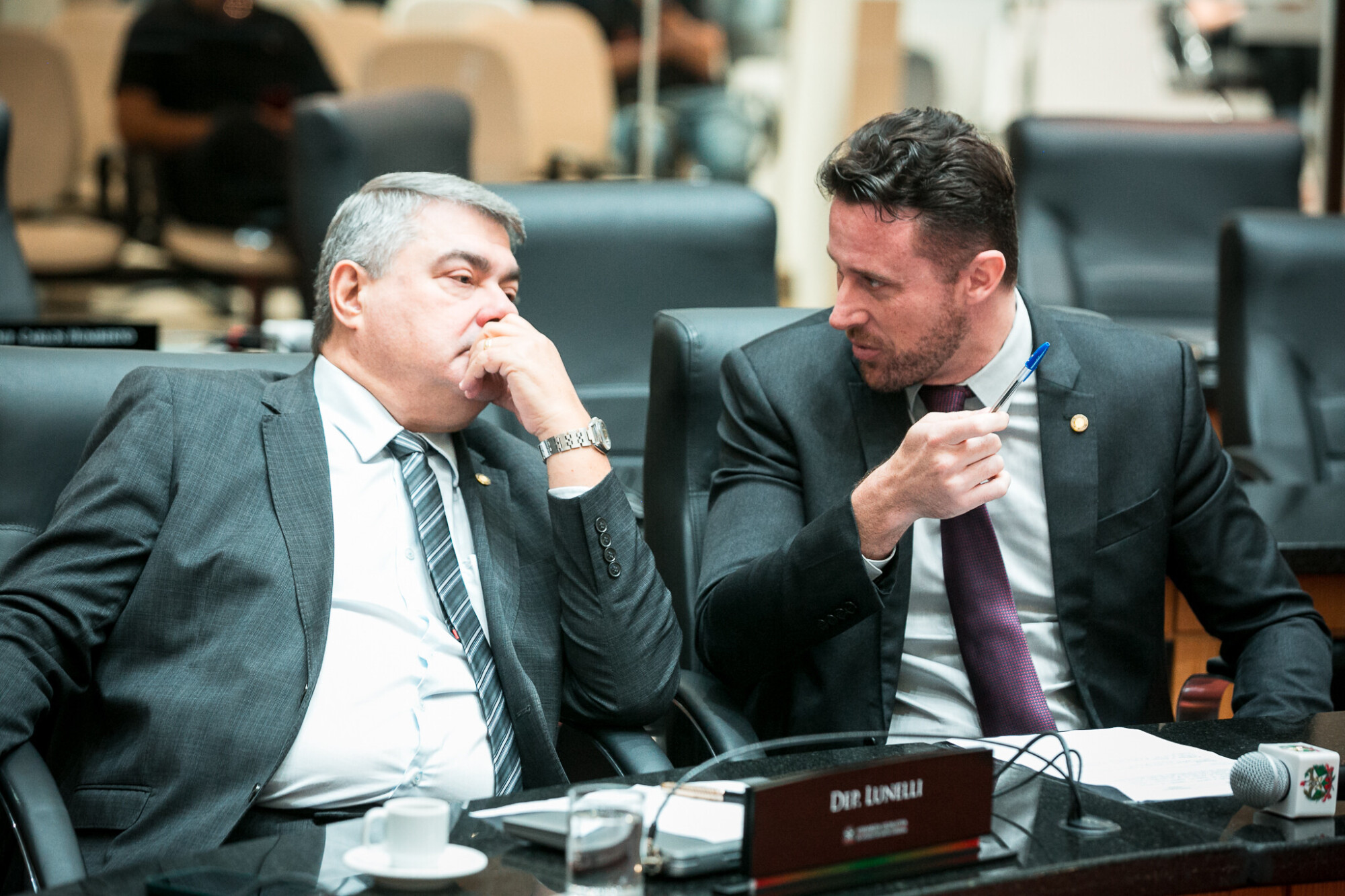 - Deputado Antídio Lunelli (MDB)
 - Deputado Fernando Krelling (MDB)
