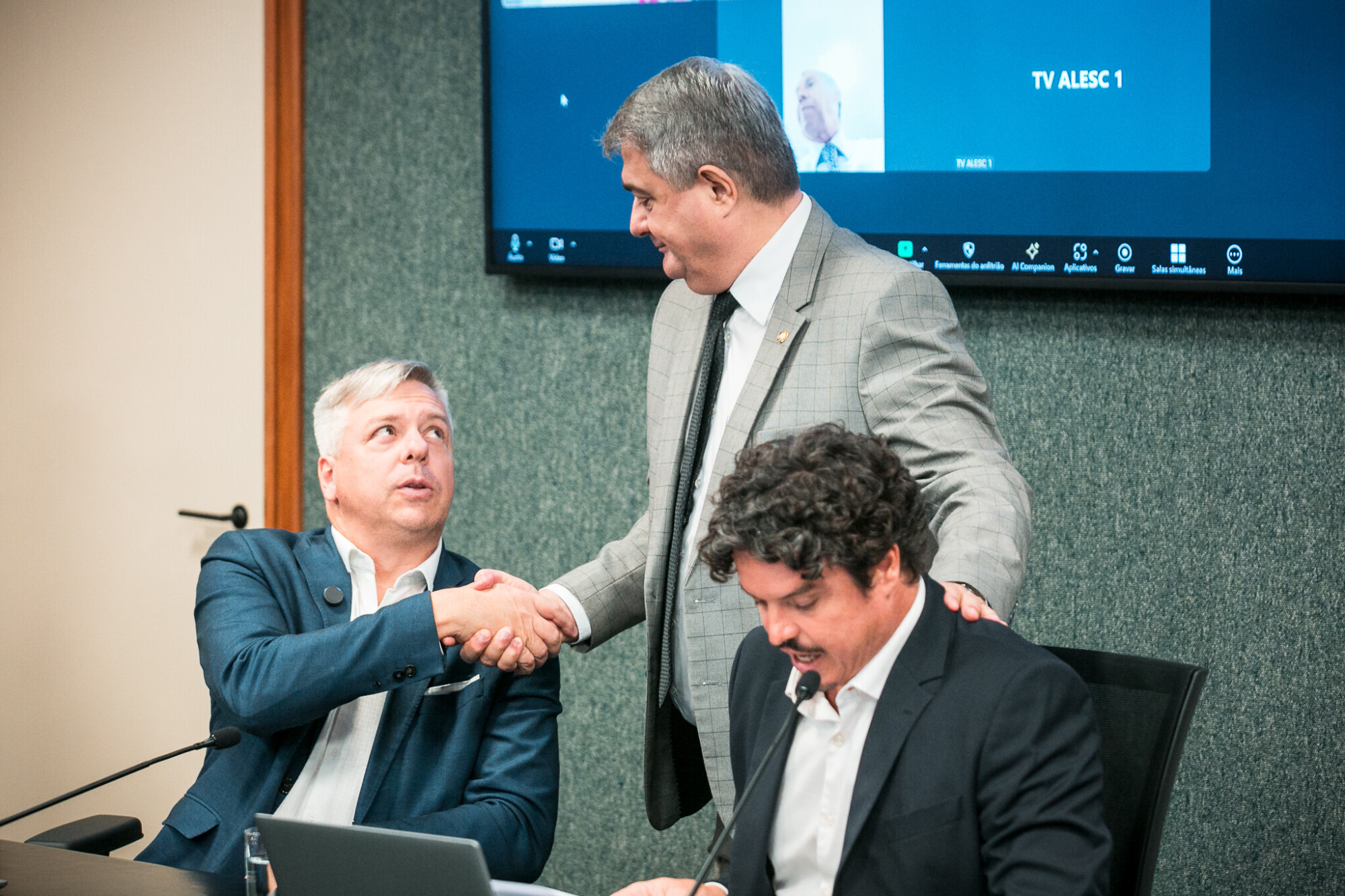 - Deputado Fabiano da Luz (PT) 	 - Deputado Antídio Lunelli (MDB) 	

 - Deputado Marquito (PSOL)