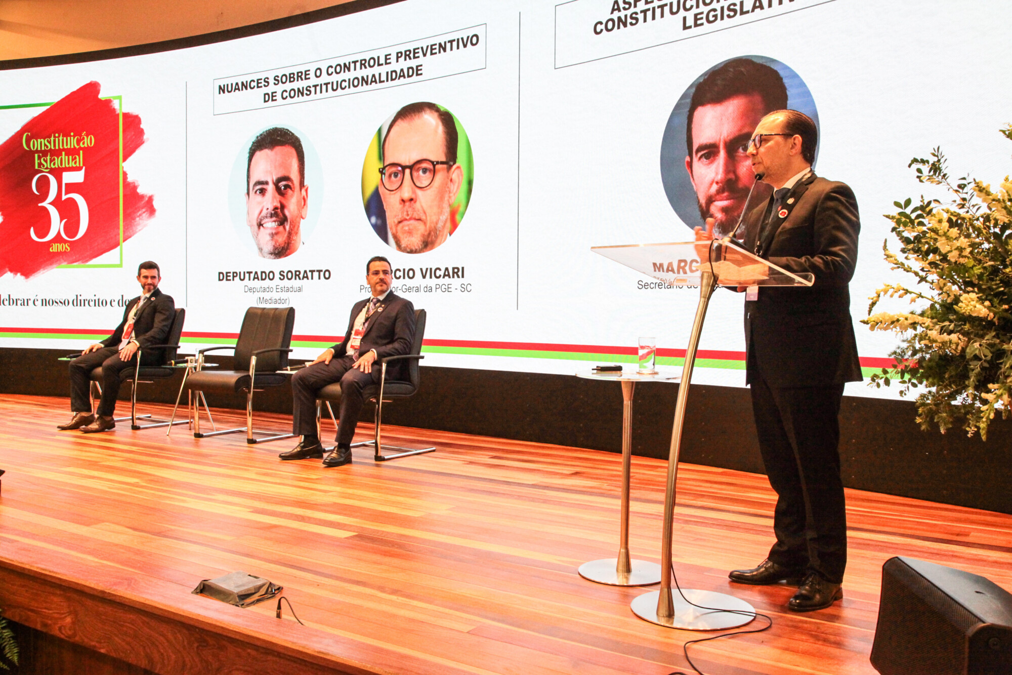 Congresso de Direito Constitucional e Legislativo.